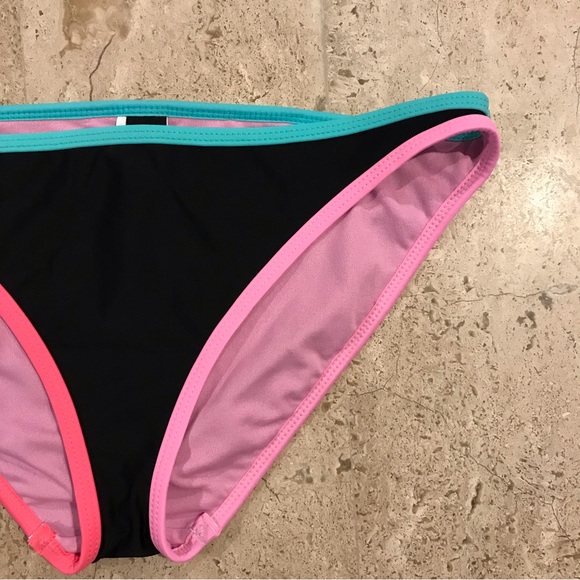 Route 101 Sport Black and Multicolor Swimsuit Bottoms Size Small - Picture 2 of 6